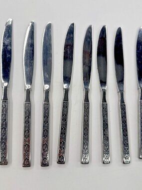 Oneida Distinction Deluxe CAPRI Dinner Knives Set of 8 Stainless Steel Floral HH